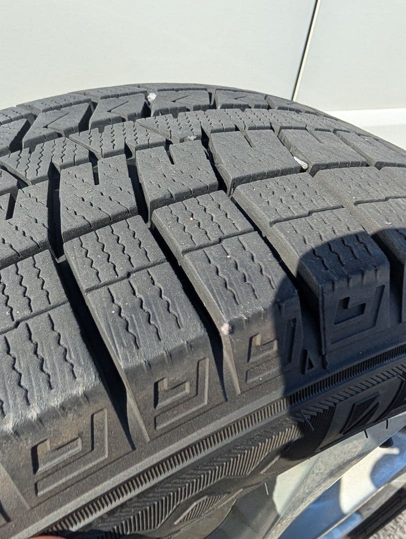 彩鯉！/60/16スタッドレスタイヤ1本②ナット付き