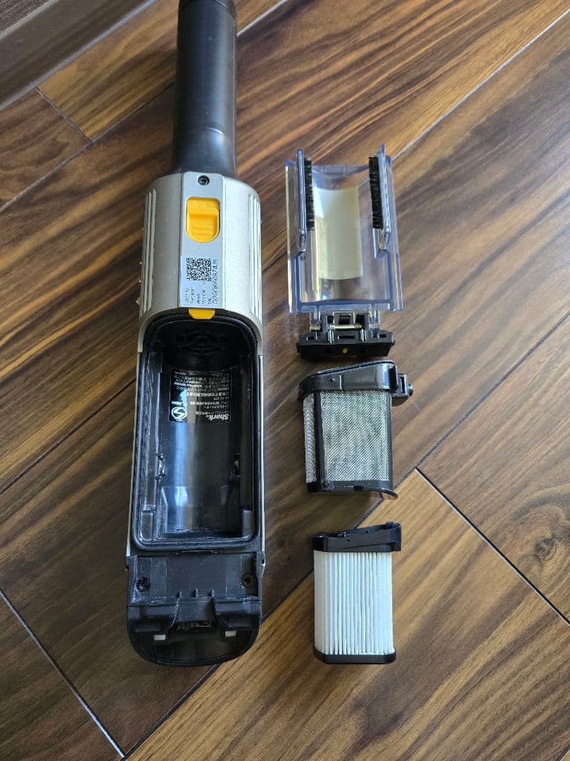SHARK充電式ハンディクリーナー