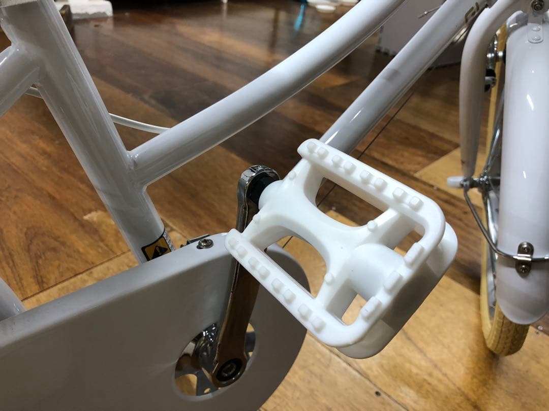 koujiお引き取り限定　２０インチ　６段変速　【Glerc】Missy