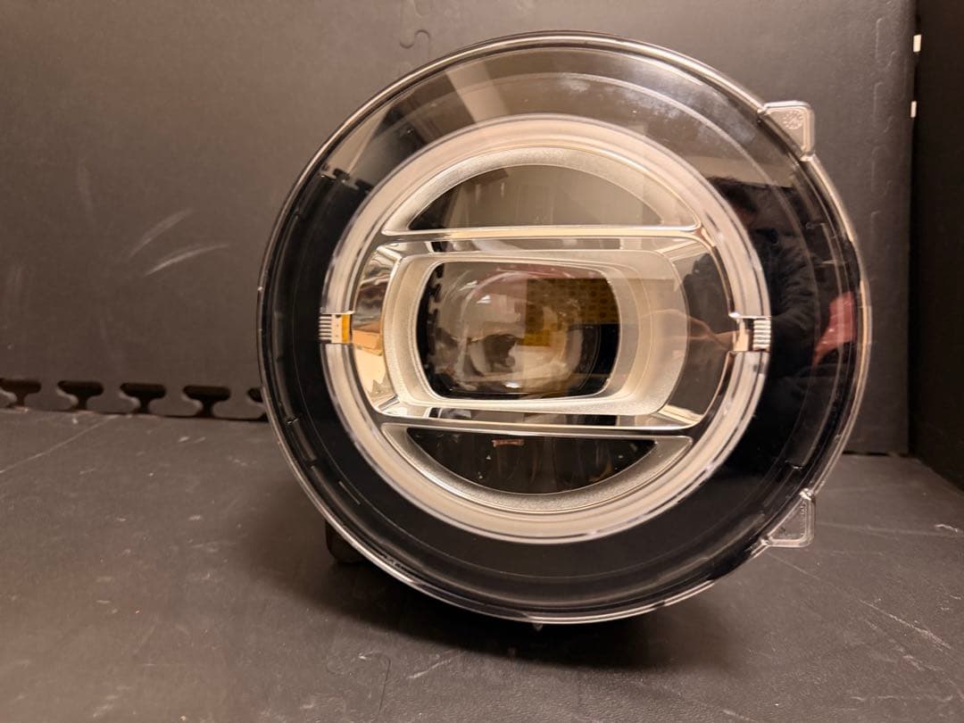 メルセデスベンツ W463A Gクラス 純正右ヘッドライト