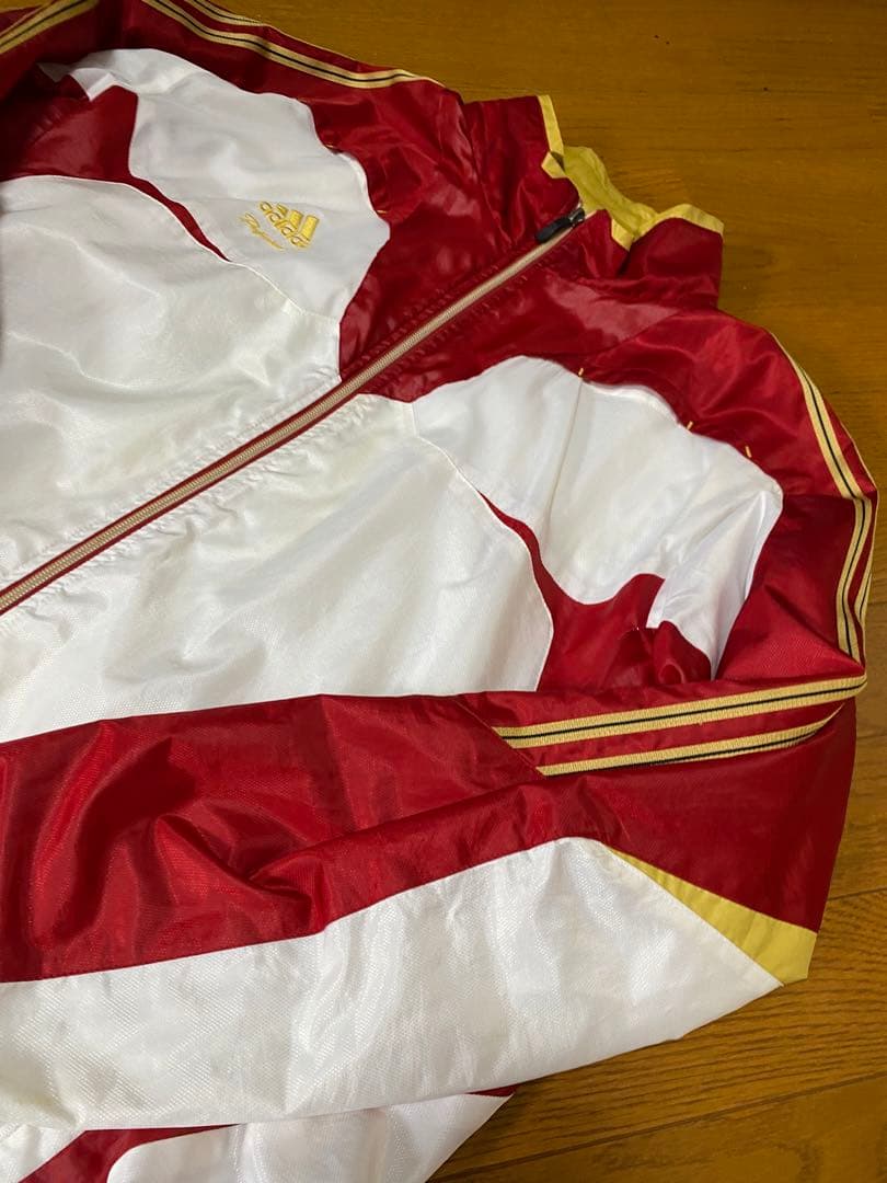 が*る様 アディダスプロフェッショナル ウインドブレーカーセットアップ 赤・白・