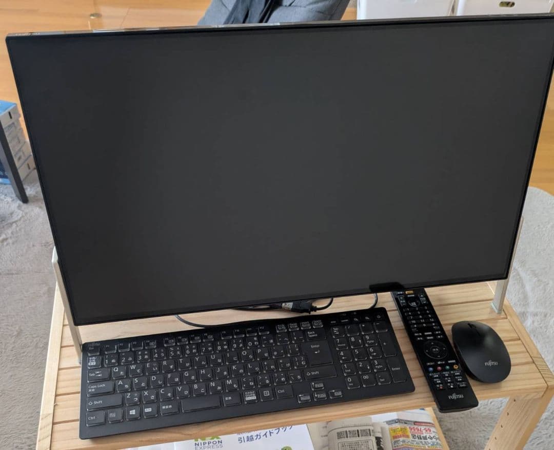大型モニター 日本語キーボード リモコン付き
