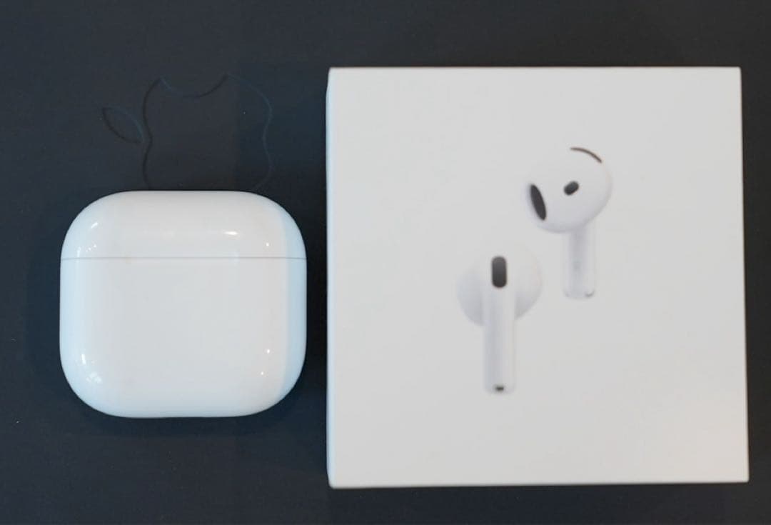 AirPods4 アクティブノイズキャンセリング搭載 本体 ホワイト 充電ケース
