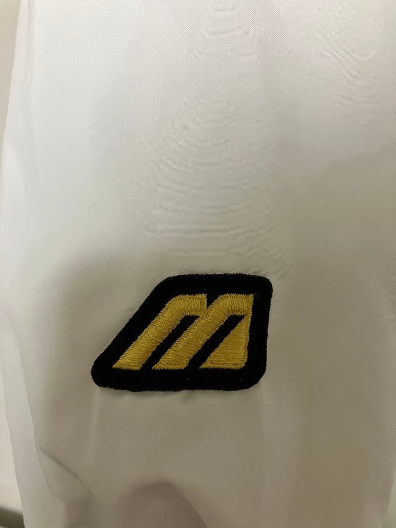 横浜ベイスターズ　石井琢朗氏　実使用　球団支給ミズノ製ウィンドブレーカー練習着