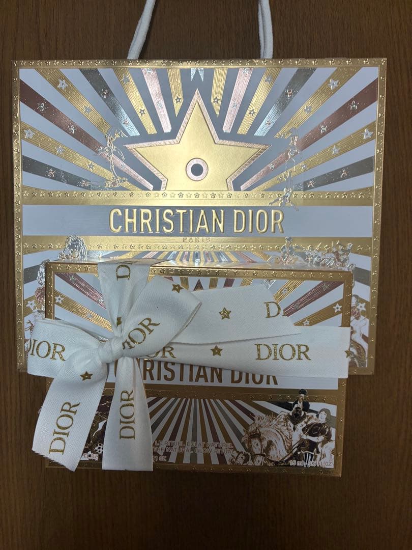 リボンラッピング付　ディオール　DIOR ホリデーオファー　クリスマスコフレ