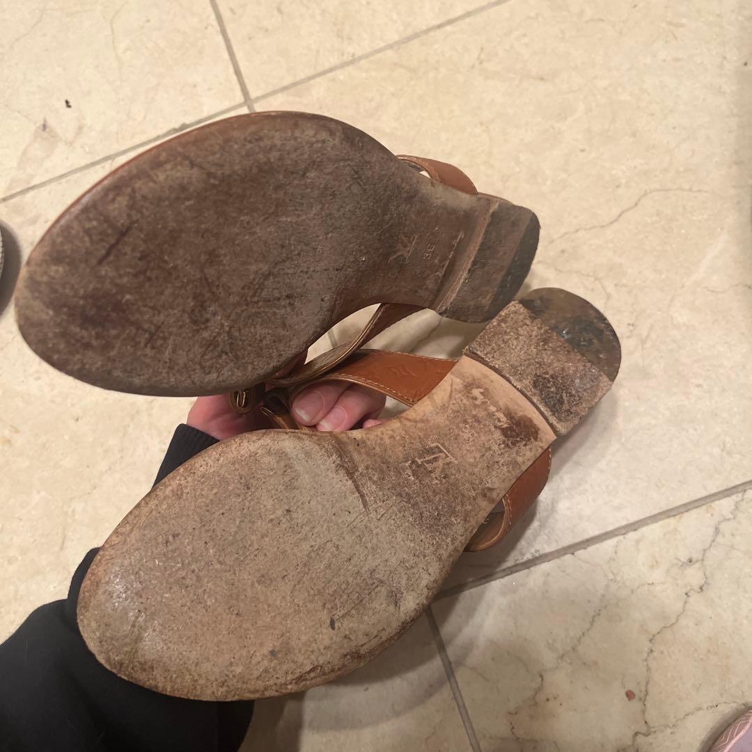 なな Louis Vuitton ブラウン サンダル