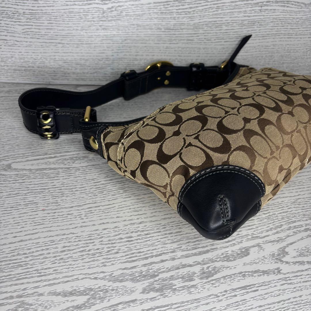 極美品　COACH コーチ　ワンショルダーバッグ　　S8028
