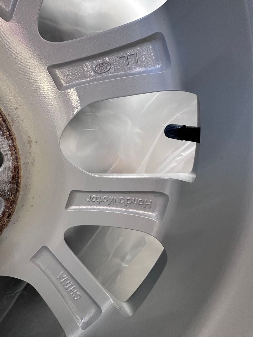 modulo 15インチアルミホイール