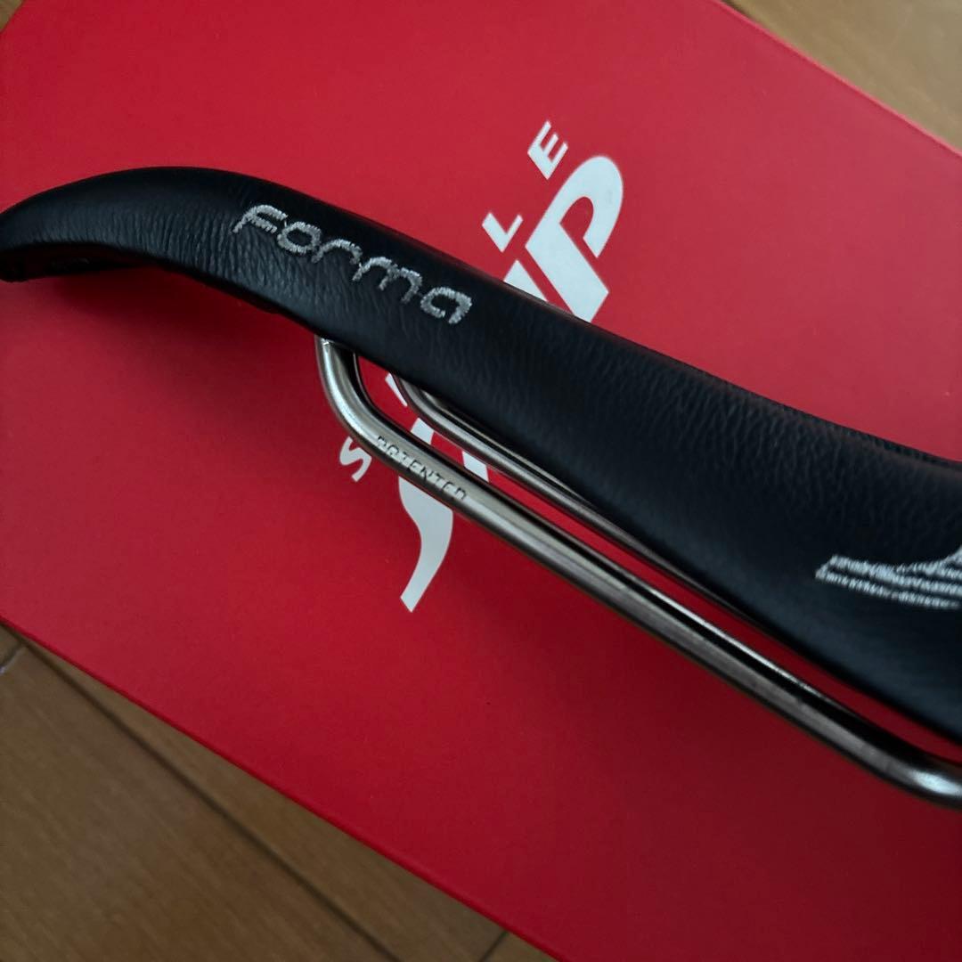 Shaw 　SELLE SMP FORMA02-BK 中古美品