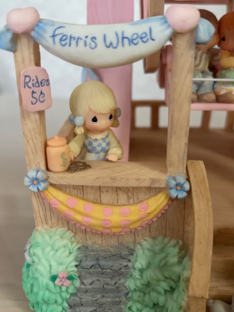 プレシャスモーメント　Precious Moments　観覧車　オルゴール　置物