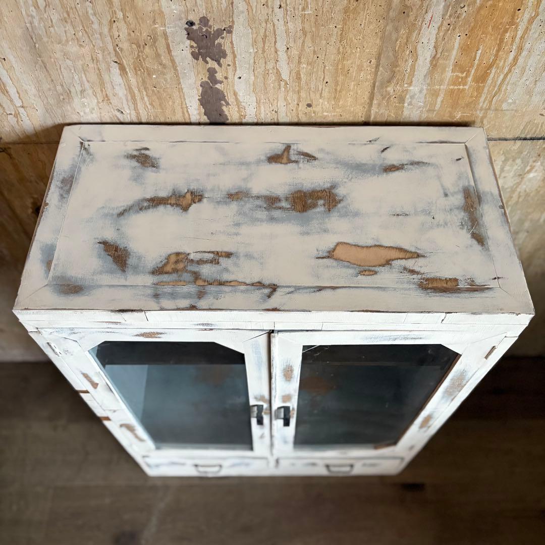 シャビーシック　ヴィンテージ　キャビネット