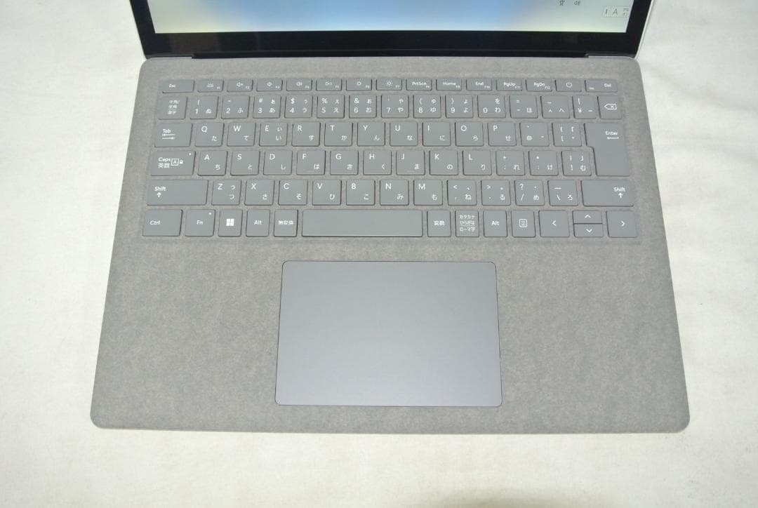 Microsoft Surface Laptop 5 R2I-00020展示美品