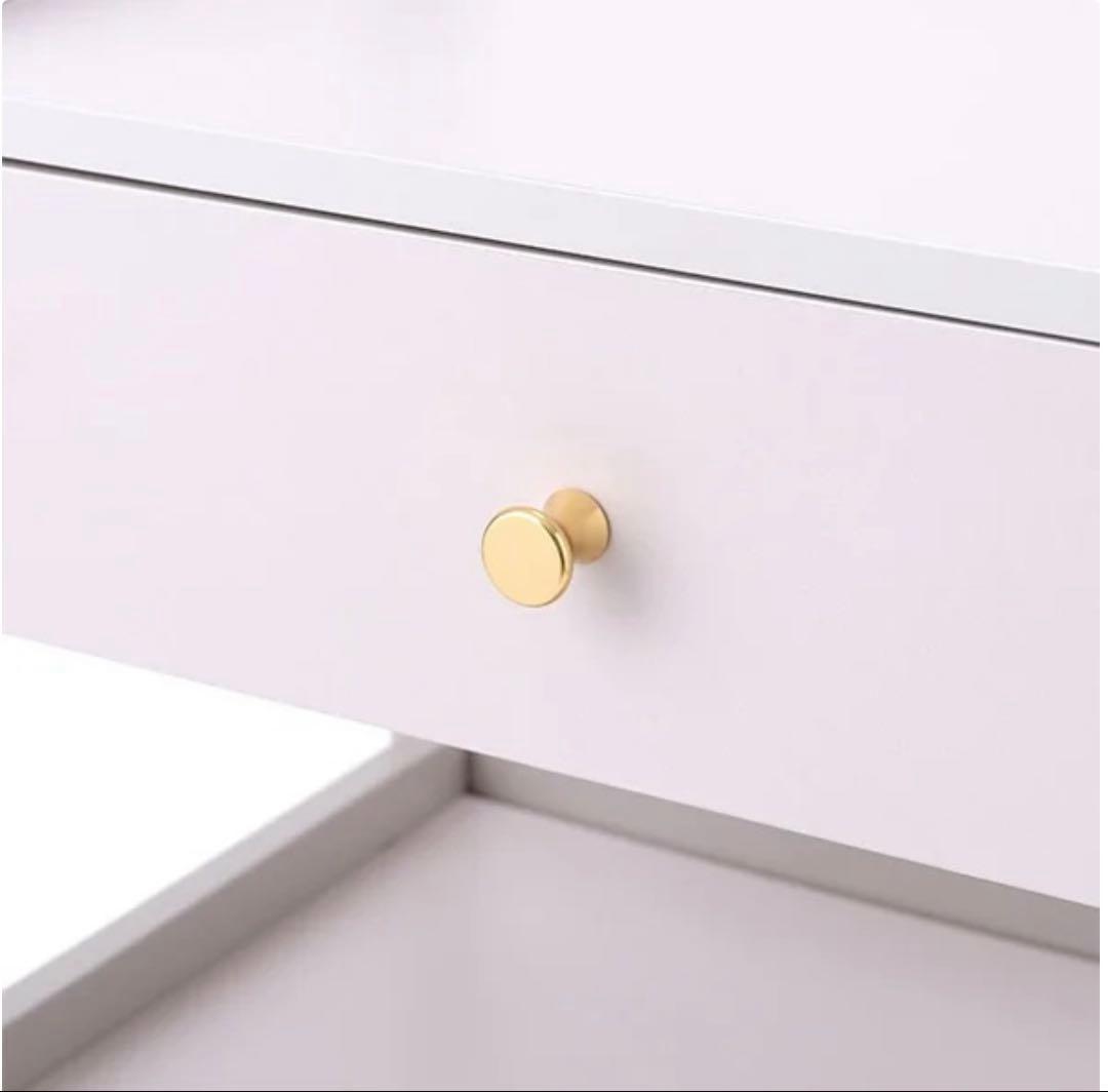 ピンクの引き出し付き3段ワゴン