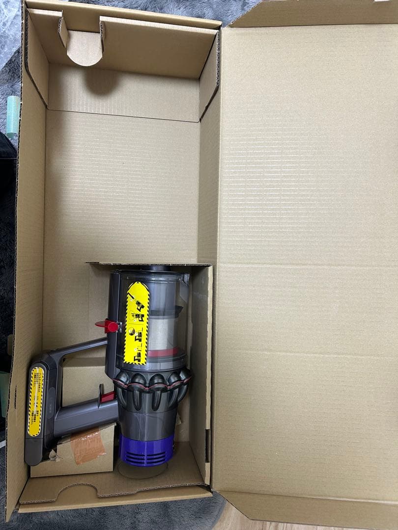 ダイソン 掃除機 V10（SV12）