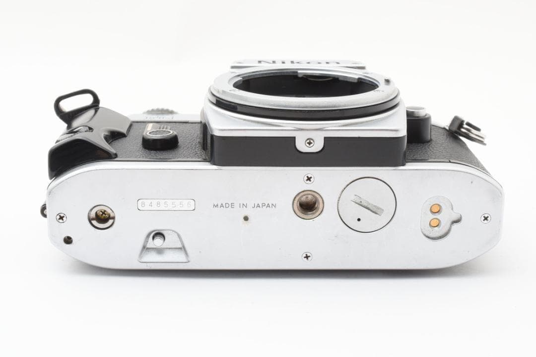 美品 NIKON FG シルバー　フィルムカメラ　モルト新品交換済 B822