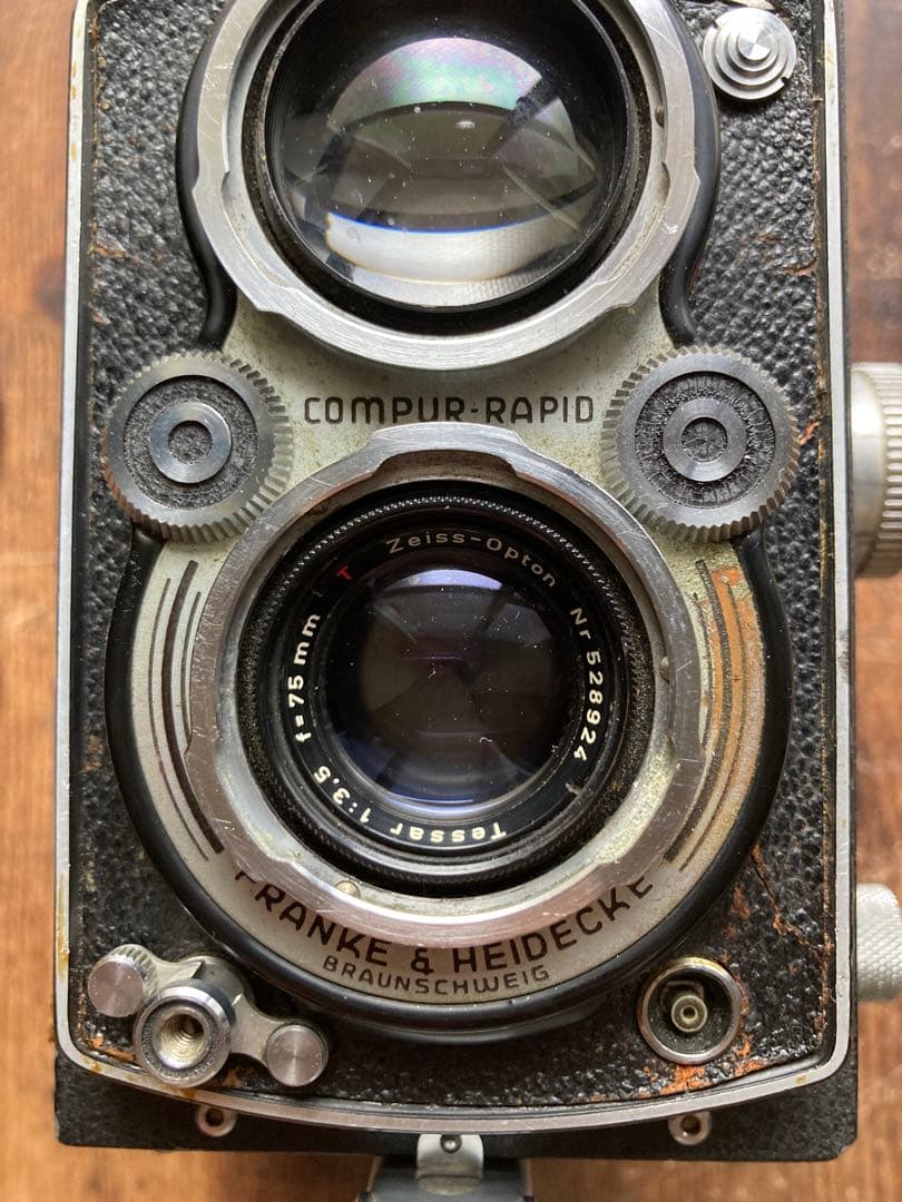 d*9様 ローライフレックス　3.5 メタルキャプ付き