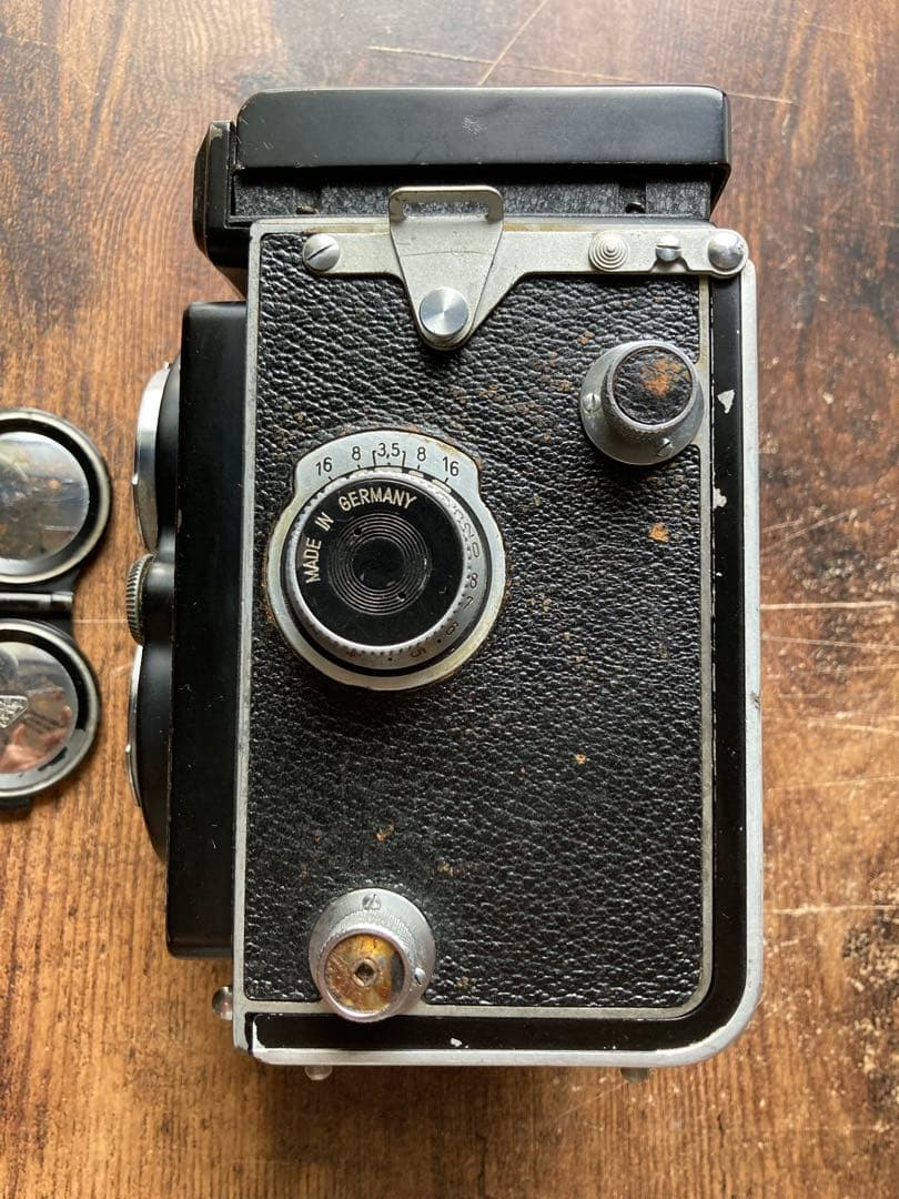 d*9様 ローライフレックス　3.5 メタルキャプ付き