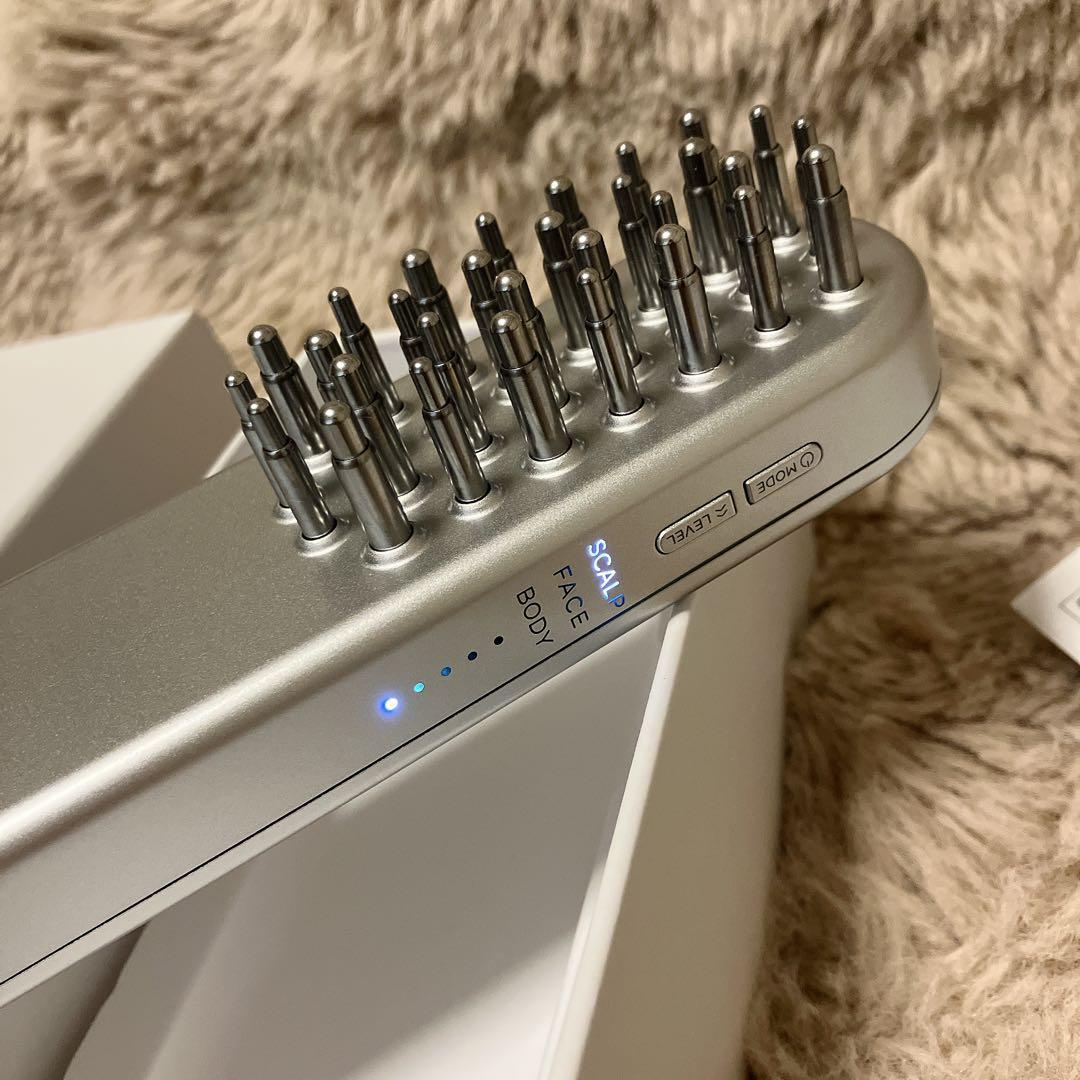 SALONIA EMS 美顔器　サロニア　リフトブラシ　リフトアップ　頭皮ブラシ