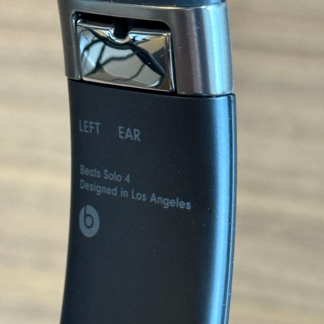 【極美品】Beats Solo4 マットブラック ワイヤレスヘッドホン