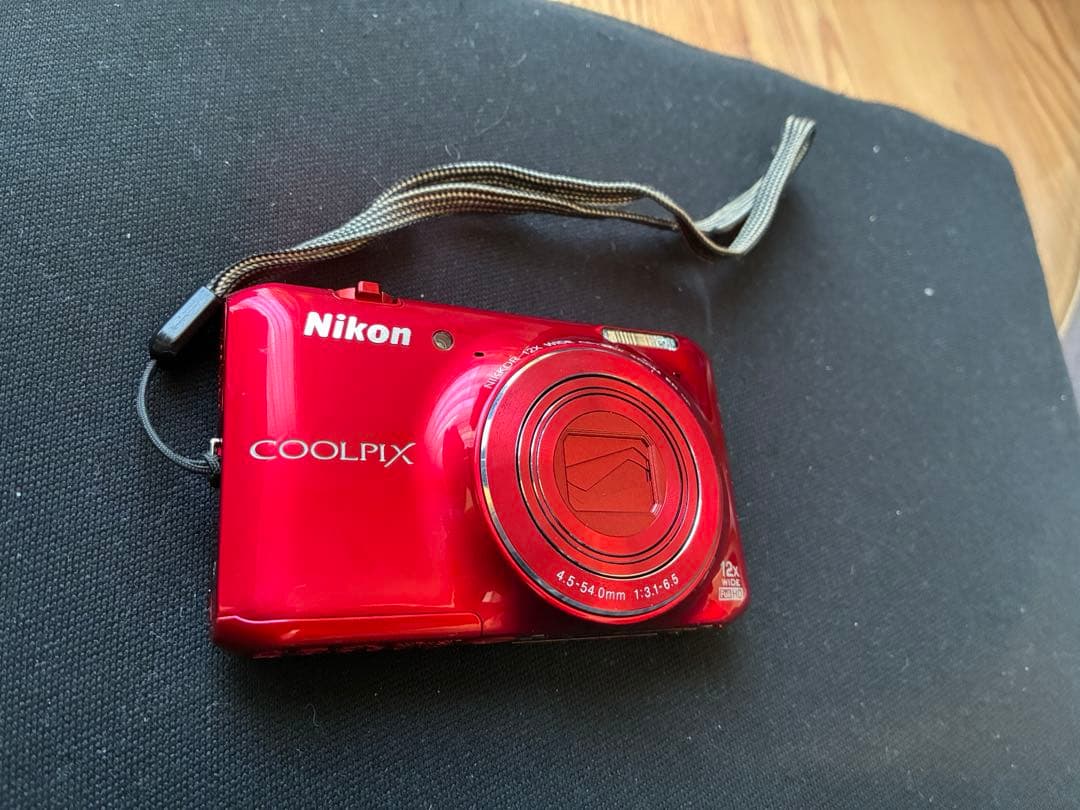 Nikon COOLPIX S6400 レッド