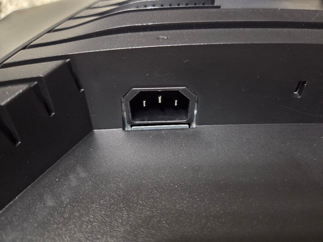 DELL S2422HG 曲面ディスプレイ