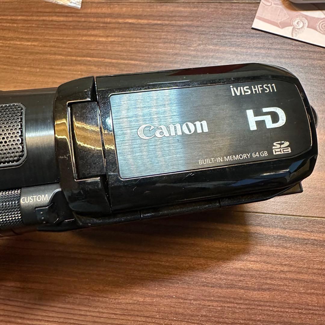 Canon デジタルビデオカメラ iVIS HF S11 ほぼ新品 5348