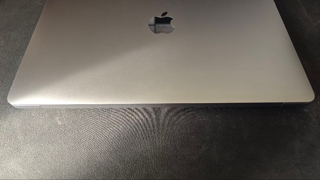MacBook本体 MacBook Air 2020 i3 16GB 512GB