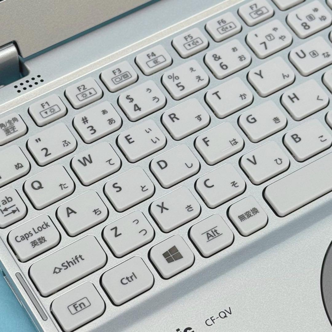 843 極美品 使用290時間 16GB レッツノート QV9 第10世代