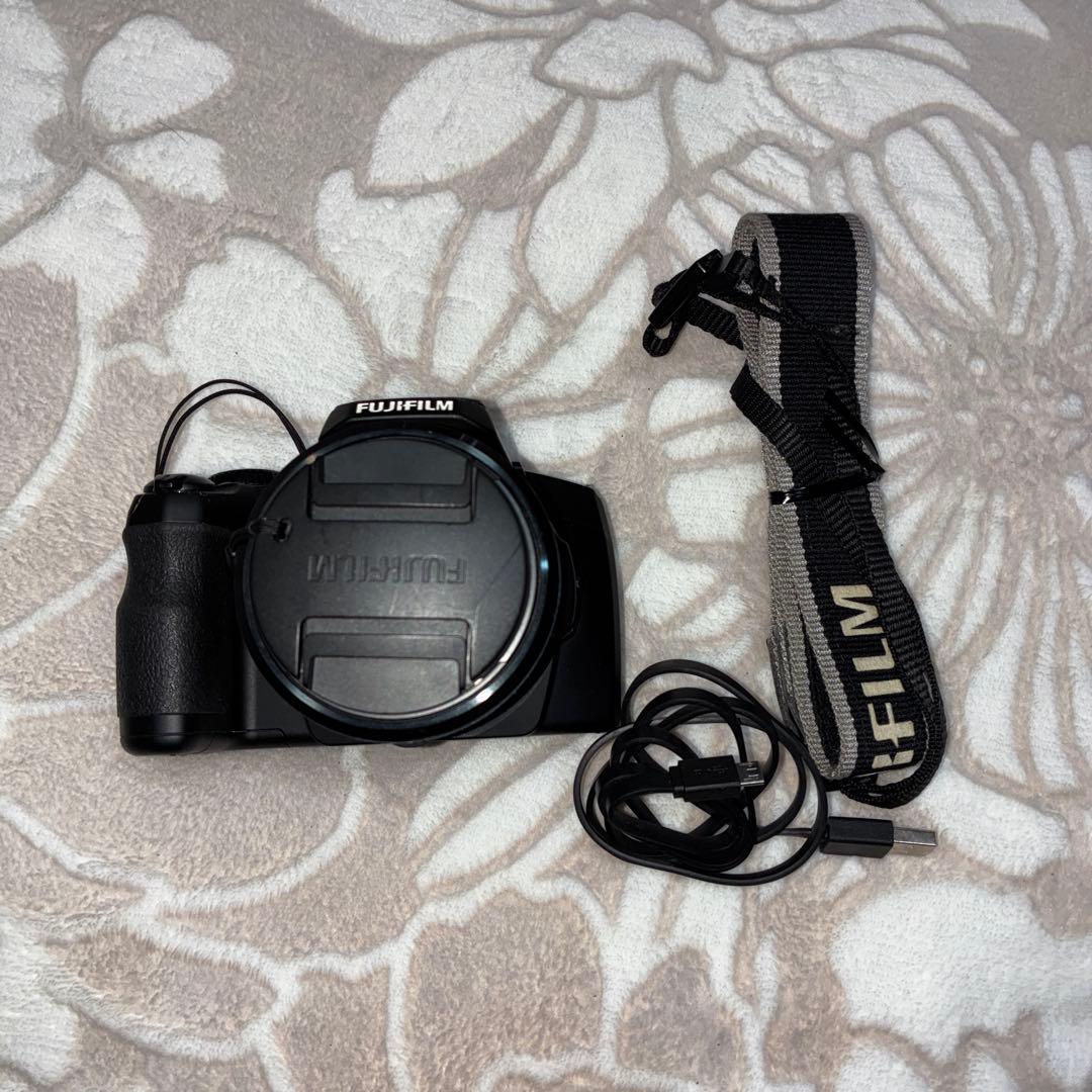 美品　50倍ズーム　FUJIFILM FinePix（ファインピックス） S1