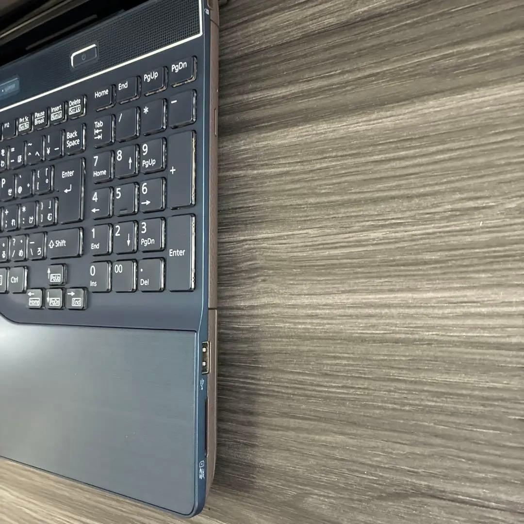 Windowsノート本体 LIFEBOOK corei7 windows11 SSD FMVA77C2L