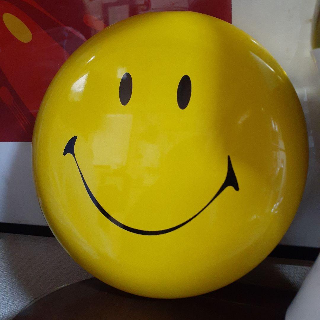 ビンテージ　昭和レトロ　ミッドセンチュリー　ブリキ　壁掛け　スマイル貯金箱