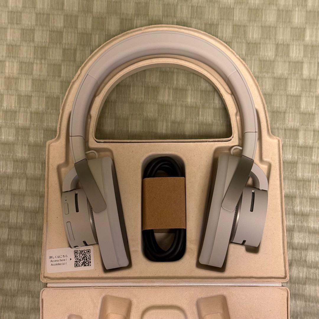 [美品] MBH001WA ライトグレイ nwm ONE NTTソノリティ