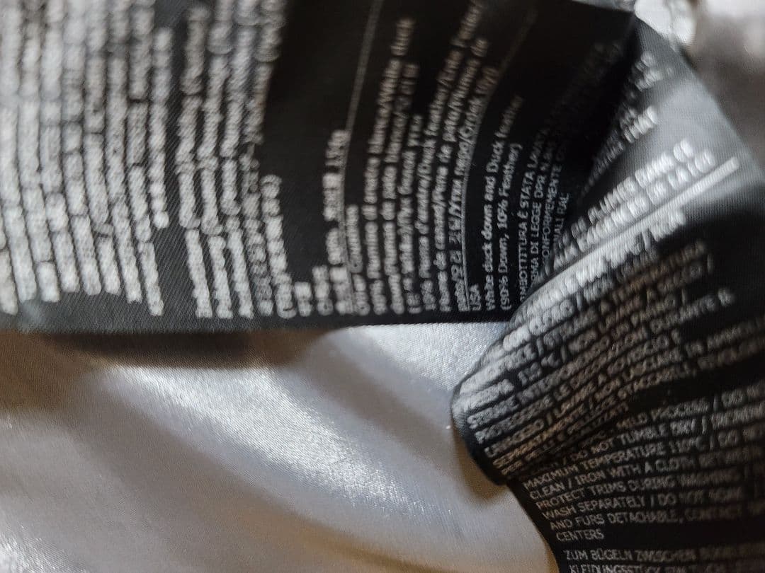 値下げ極美品　PEAUTEREY ピューテリーダウン　黒　M