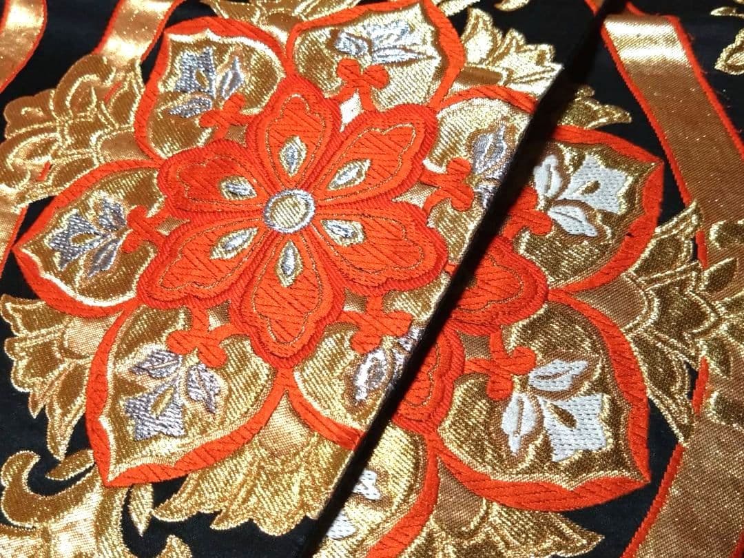 B233■豪華刺繍黒地正絹袋帯10本まとめ売り■着物/振袖/リメイク/バッグ■