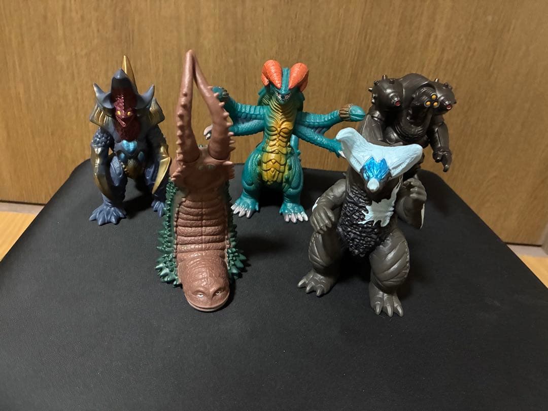 ウルトラマン　怪獣　ソフビ　まとめ売り　50体