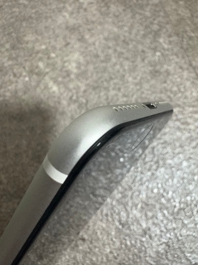 iPhone SE 第2世代 64GB SIMフリー 美品