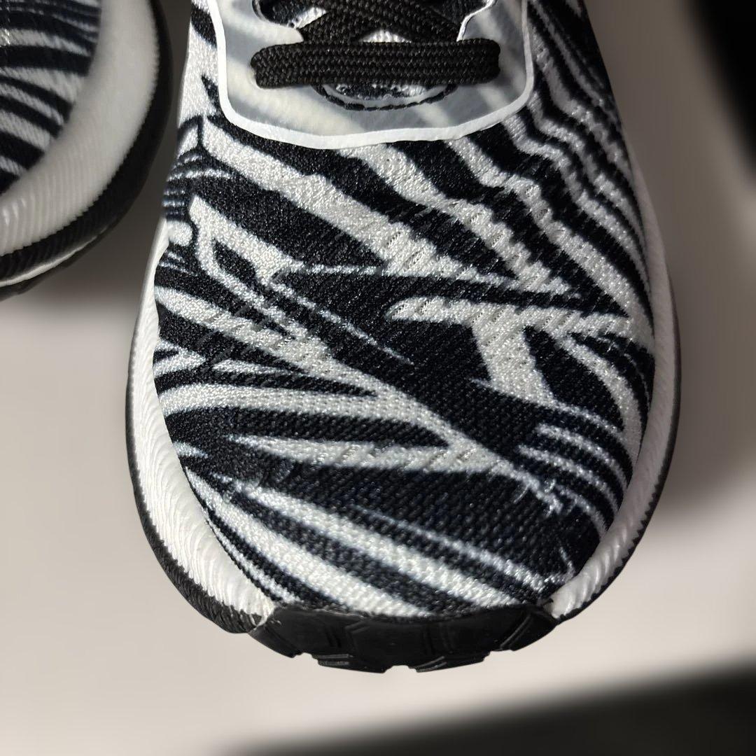 CRAFT Pacer2W ゼブラ柄 ランニングシューズ23.5