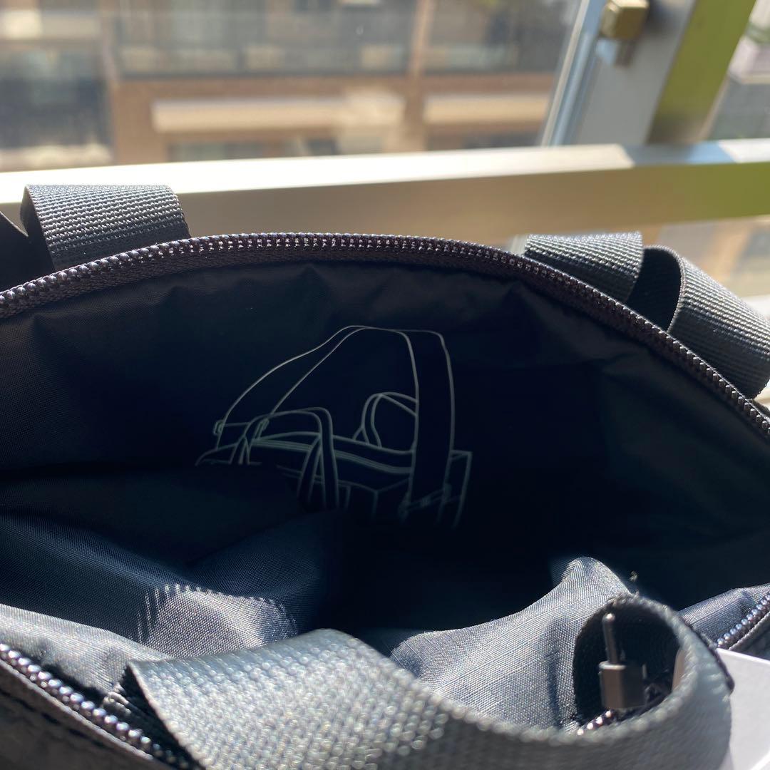 ルルレモンlululemon packable tote 折り畳み型トート56ℓ