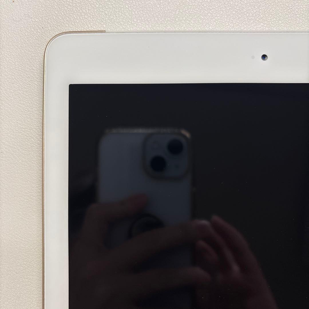 【美品】Apple iPad(第5世代)Wi-Fi+Cellular:A1823