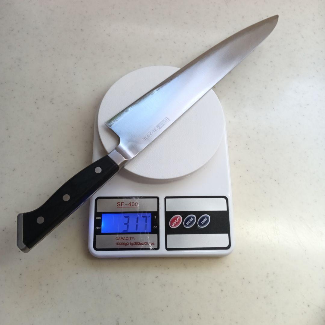 刃渡り約27cmの牛刀　グレステン