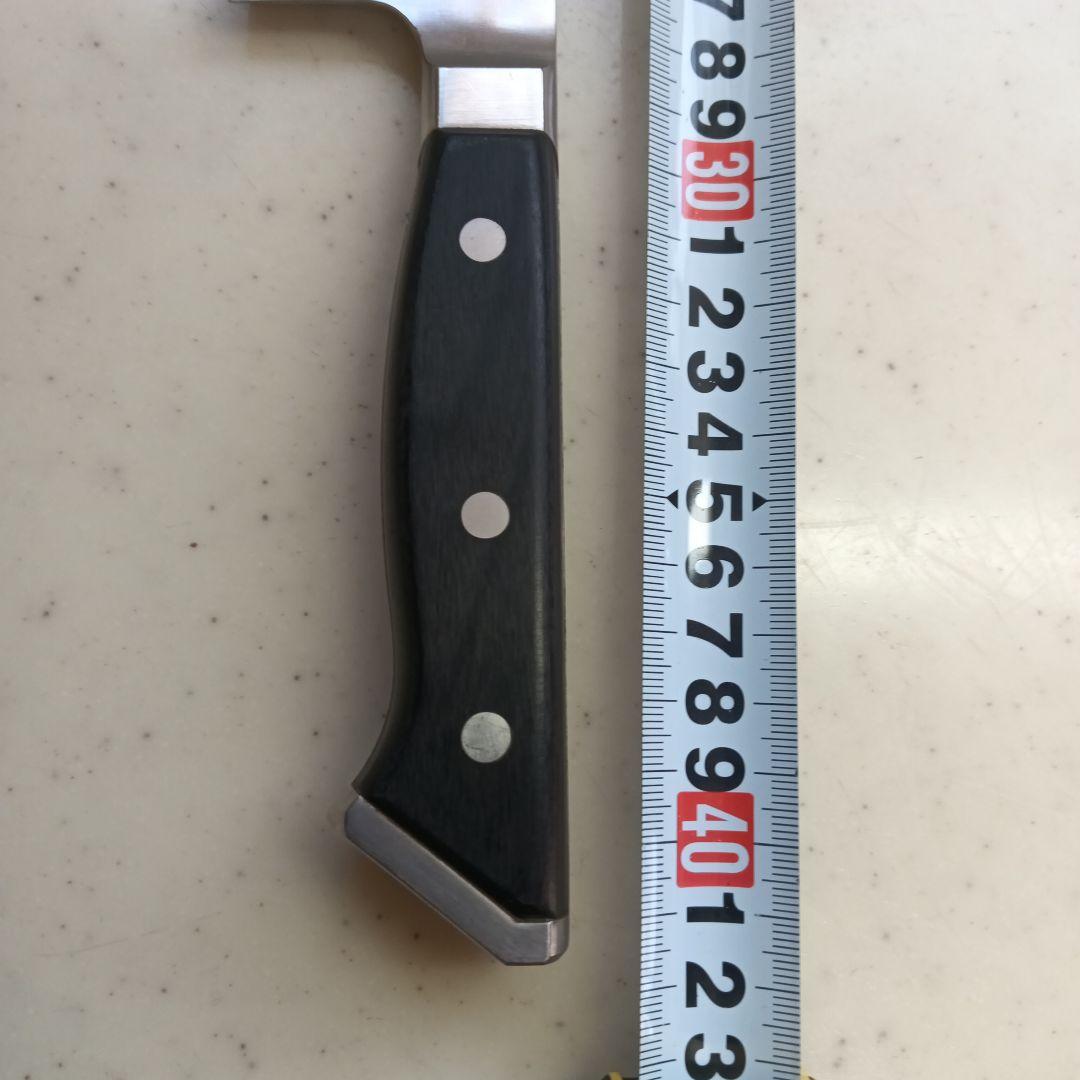 刃渡り約27cmの牛刀　グレステン