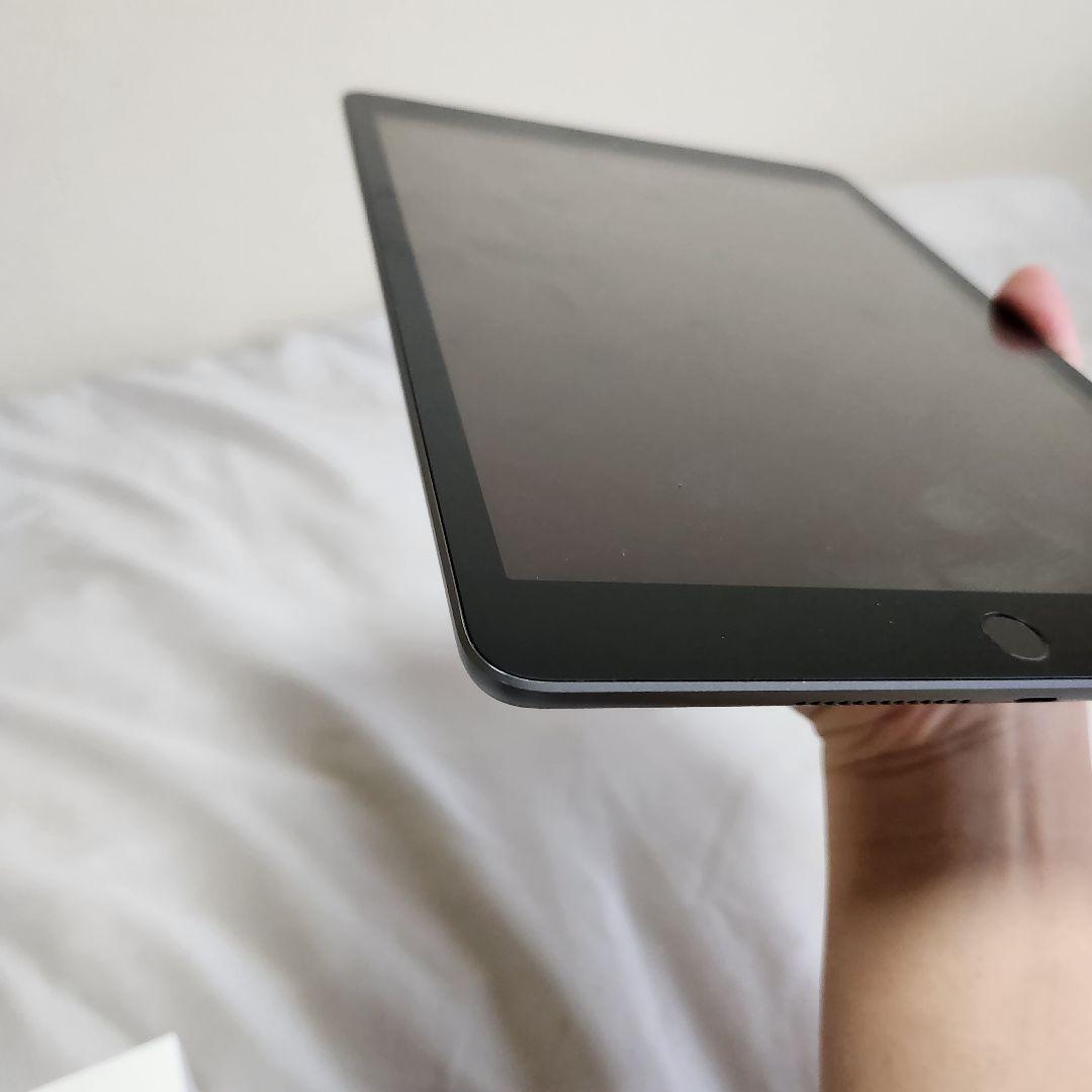 Apple iPad 第7世代 バッテリー容量100% SIM フリー