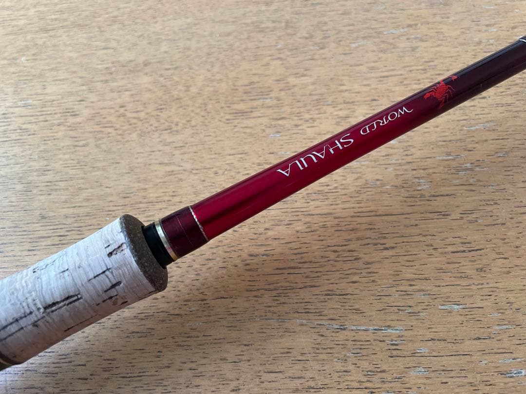 シマノ　ワールドシャウラ　1702r-2 スーパーレッド　ジャンク