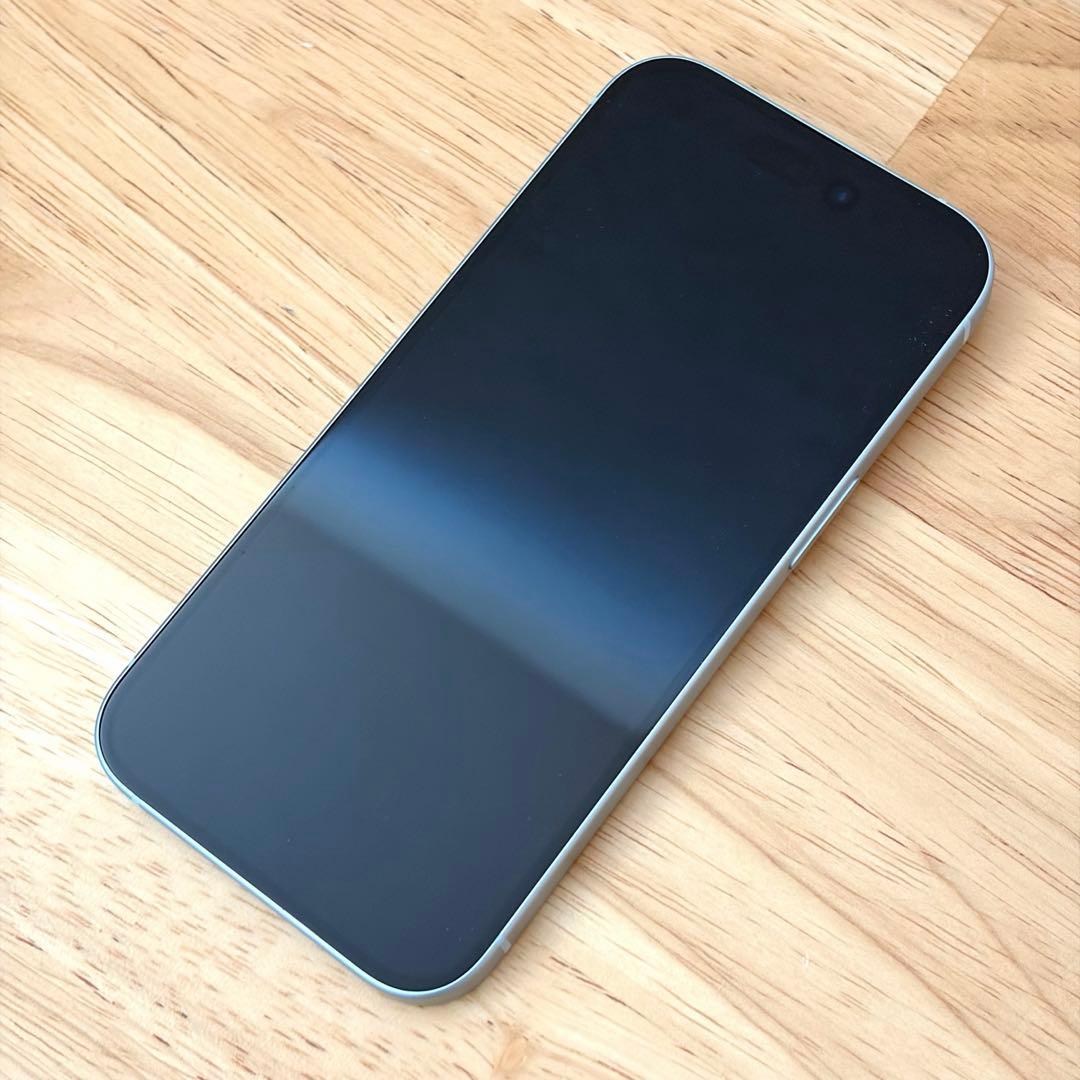 【美品】iPhone15 128GBブルーSIMフリーApple Store購入