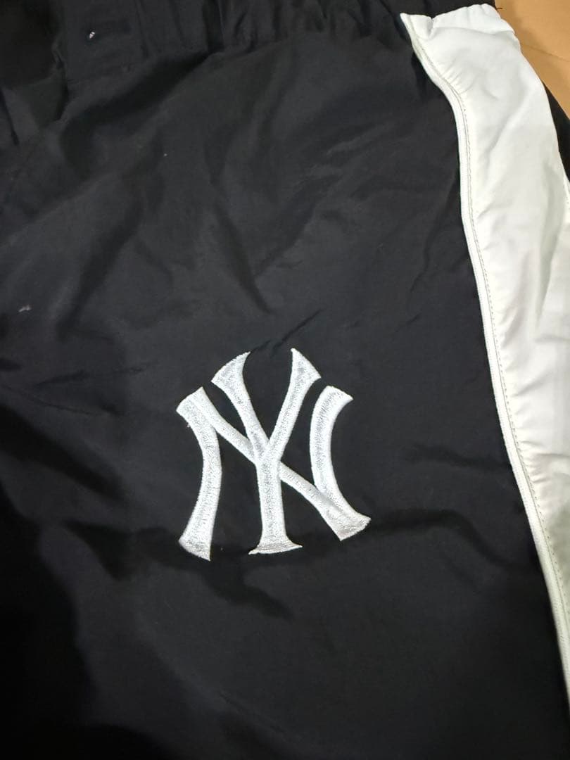 値下げ 美品 ニューヨーク・ヤンキース ジャージ上下セット L 黒