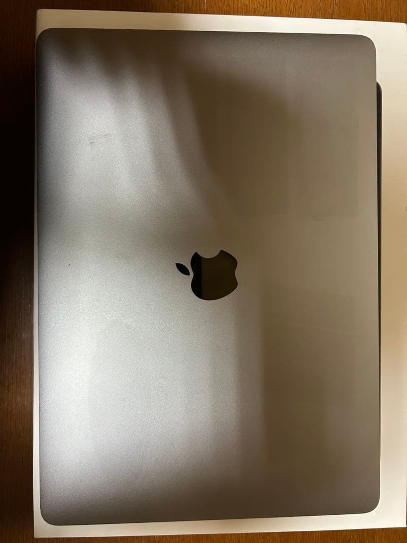 【今週まで】MacBook Pro 13 2020スペースグレー