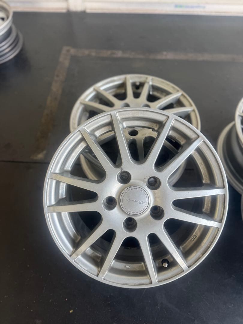 ◆美品◆ノアボクシー用アルミホイール4枚15×6jj 5/114.3 53