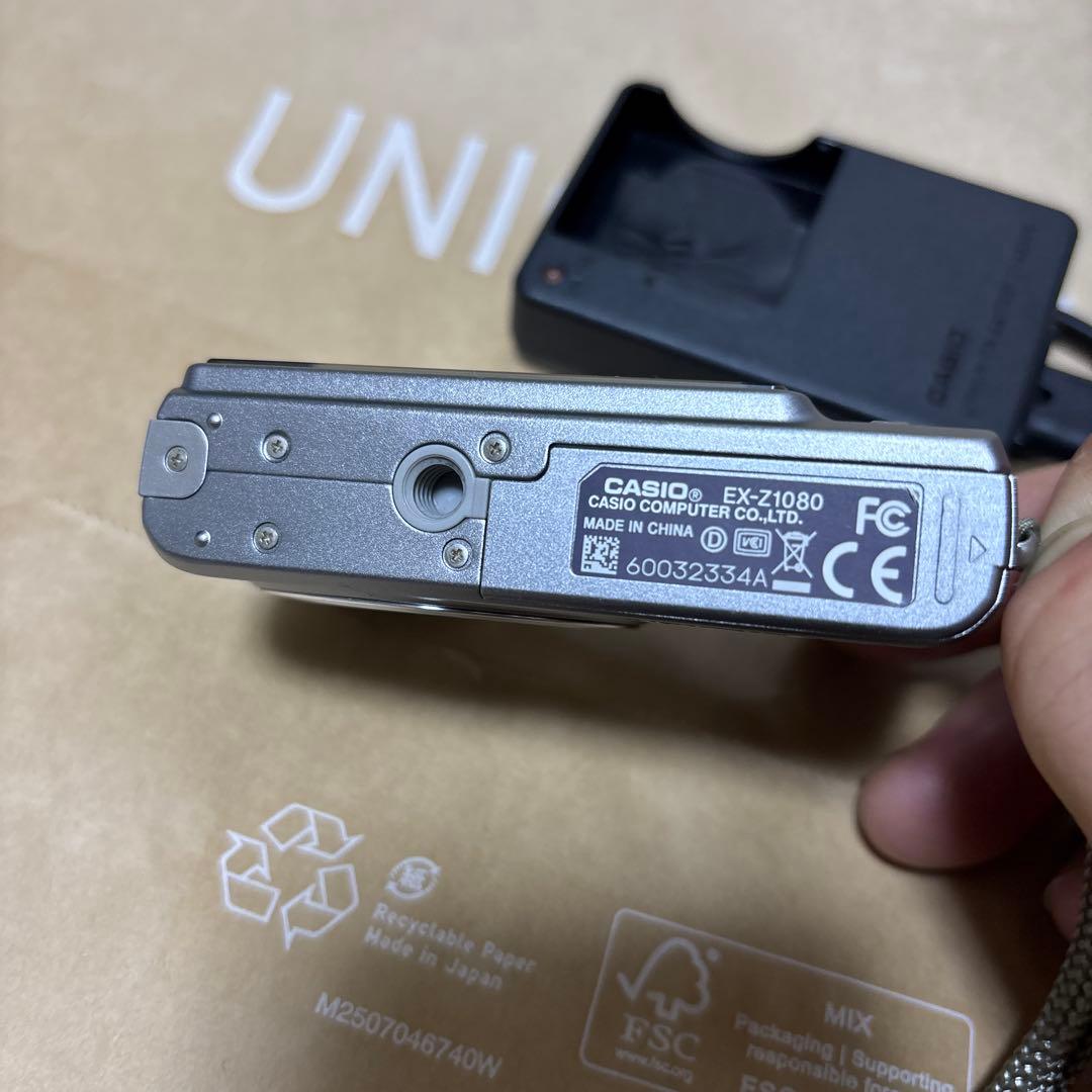 CASIO デジタルカメラEXILIMエクシリムex-z1018 グレーコンデジ