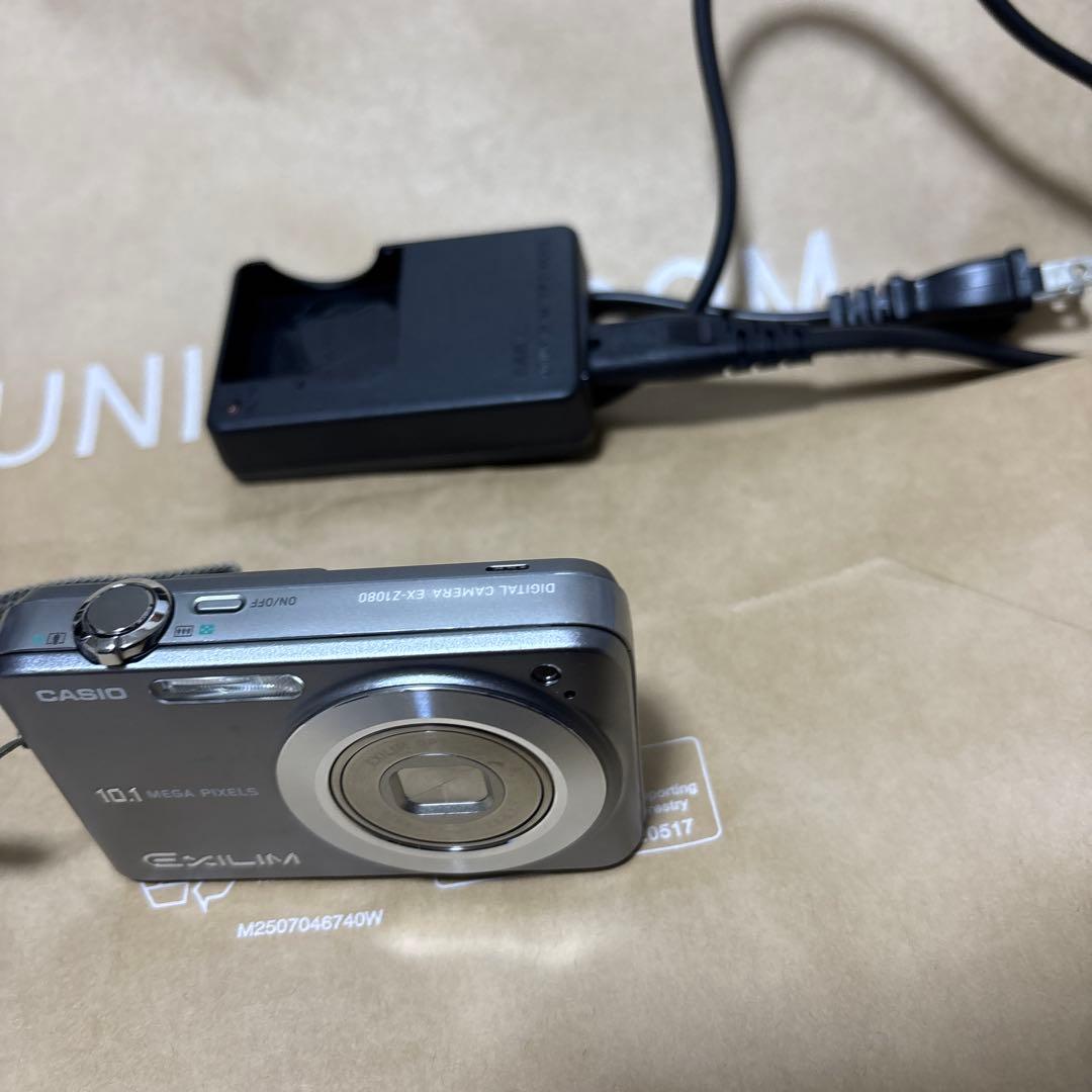 CASIO デジタルカメラEXILIMエクシリムex-z1018 グレーコンデジ