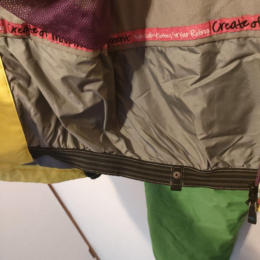 イエローとグリーンが可愛らしい！スキースノーボードに！ヘリーハンセン コールマン